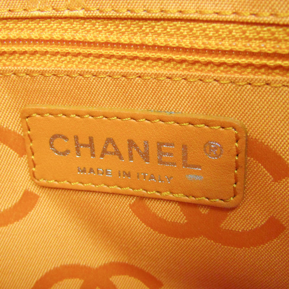 CHANEL Cream Leather Pouch - Picture 14 of 15
